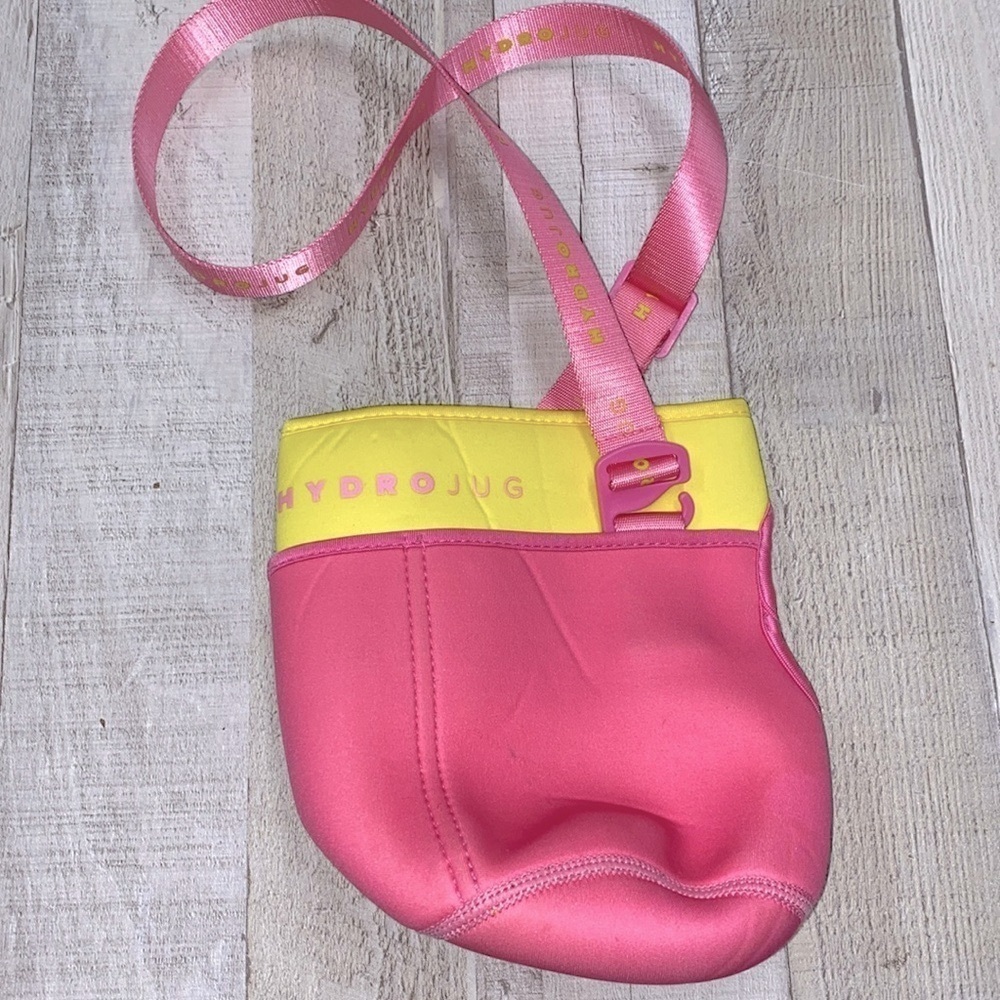 Hydro jug pink water bottle sleeve carrier
